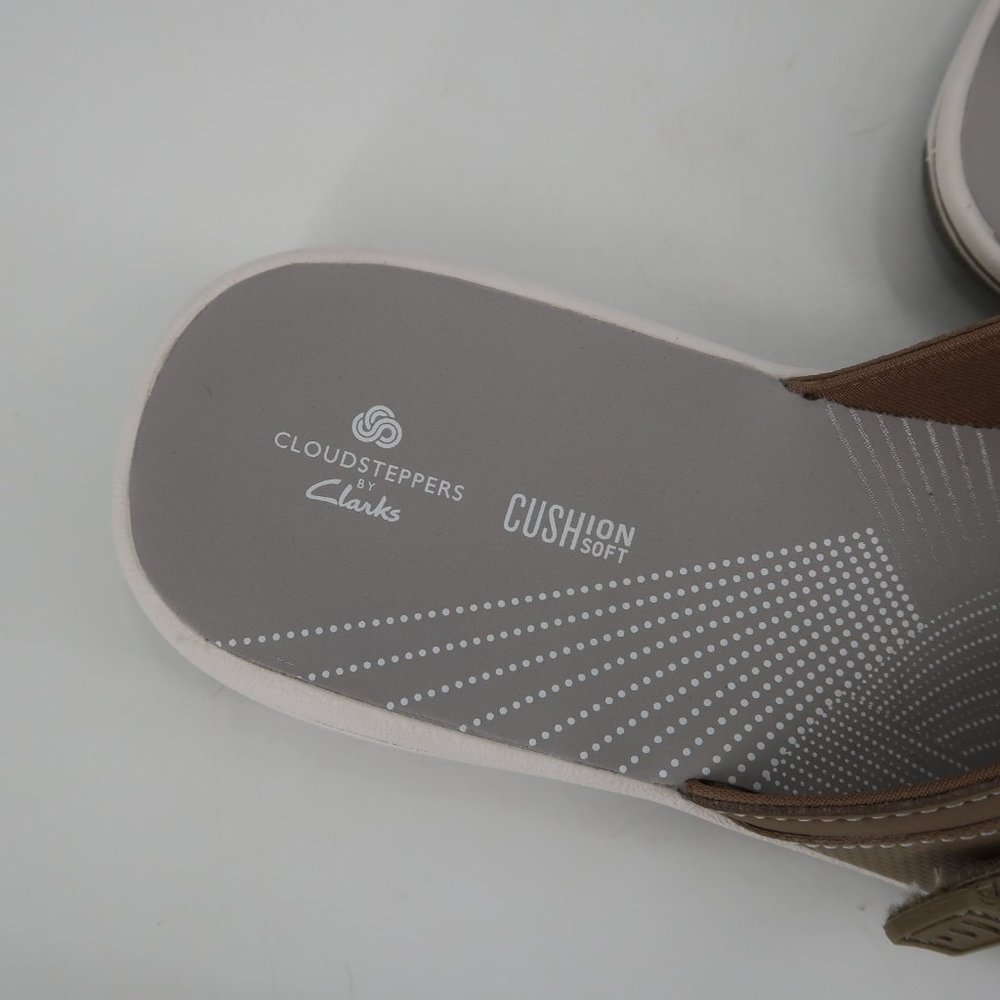Cloud Steppers by Clarks Flip Flops Size 10 New without tags - Picture 2 of 9
